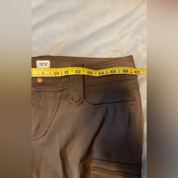 Caché size 10 brown cargo capris satin canvas brass hardware vintage Y2k - Picture 5 of 10